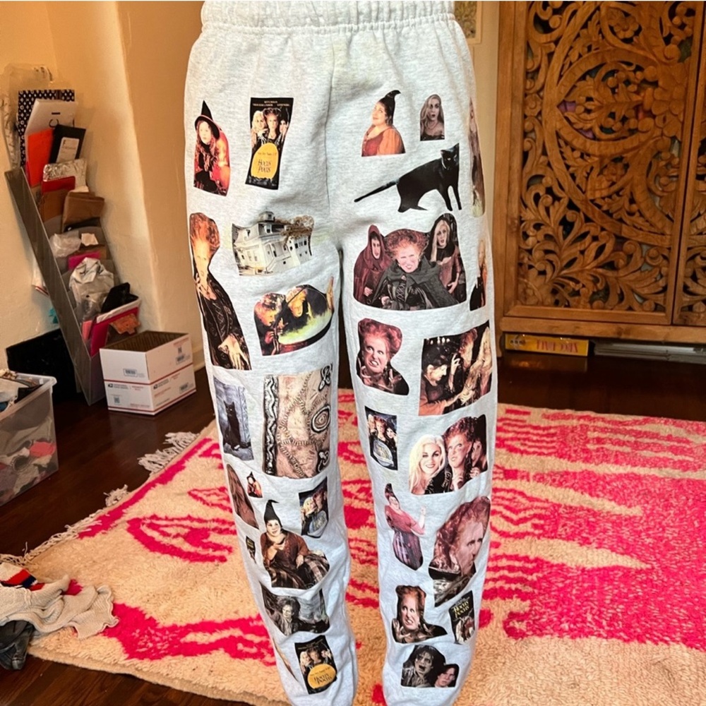 ONE OF A KIND grey Hocus Pocus sweatpants size M - Picture 2 of 8